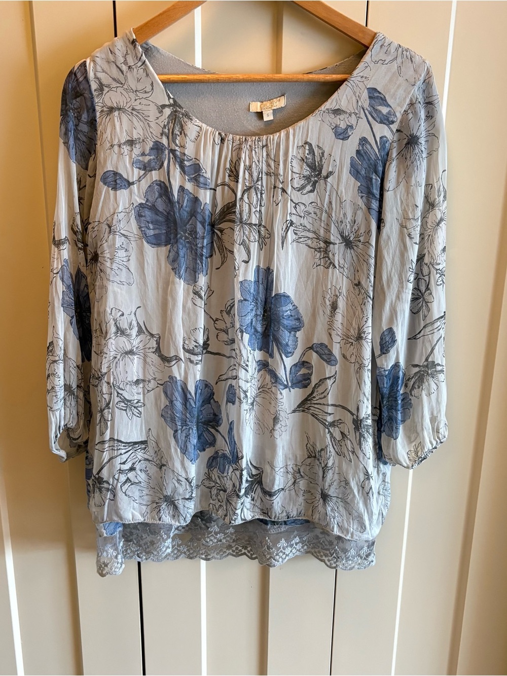 Giusy -Made in Italy 🇮🇹-Silk Light Blue Floral Lace-Hem Blouse-Size S